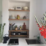 Little Suite In Chinatown