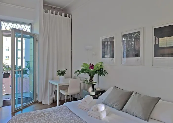 Little Suite In Chinatown
